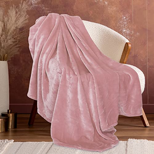 Soft and Cozy Pink Fleece Blanket for Bed
