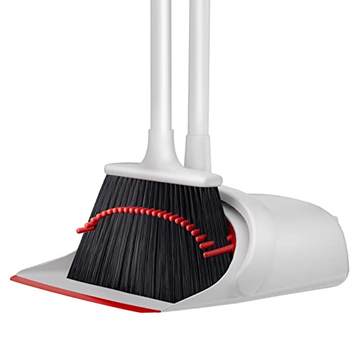 https://citizenside.com/wp-content/uploads/2023/11/standing-dustpan-and-broom-set-31vAhvD3B1L.jpg