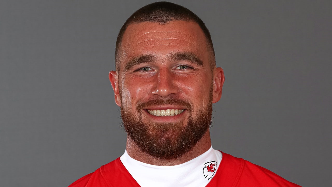 Travis Kelce Praises Taylor Swift For Her Genius And Mind-Blowing Talent