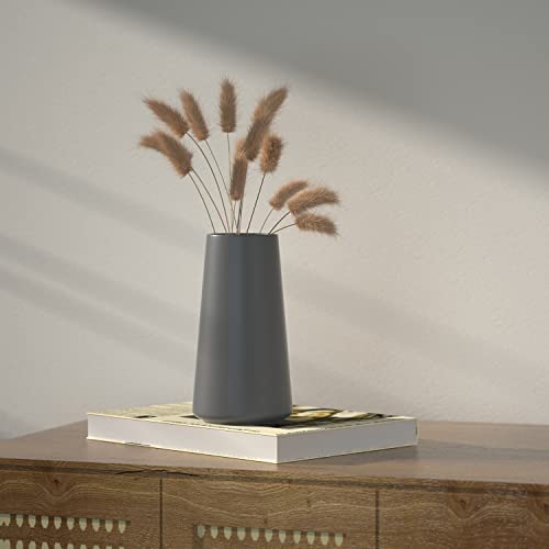 Versatile Ceramic Vase for Modern Farmhouse Décor