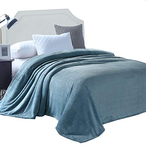 Waffle Textured Soft Fleece Blanket - Cozy and Stylish Bed Blanket