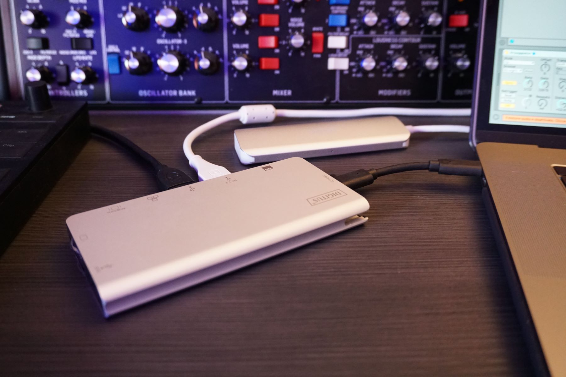 what-kind-of-usb-hub-do-i-need-for-audio-production