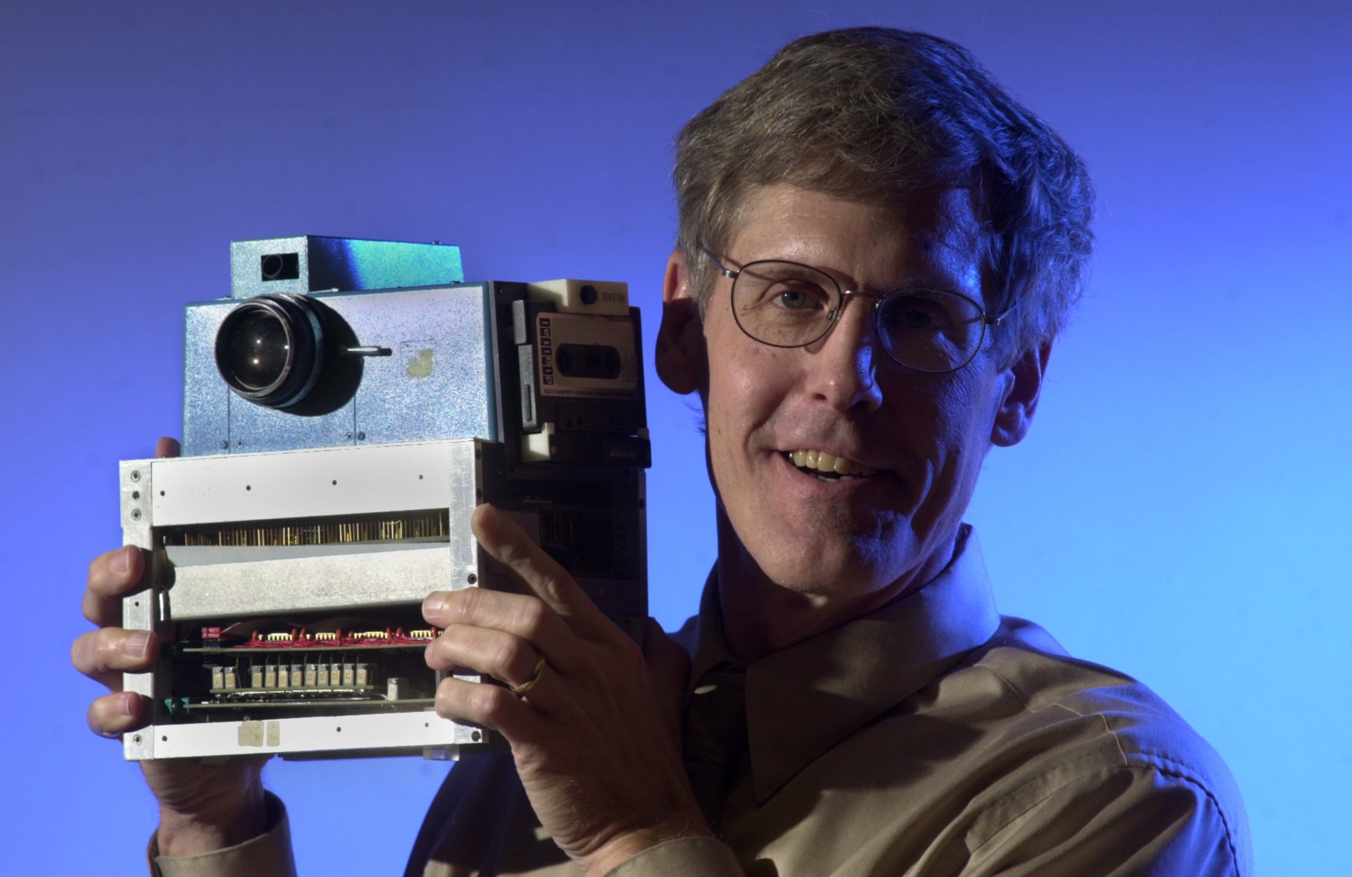 When Was The First Digital Camera Invented