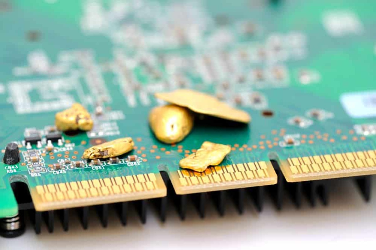 why-is-gold-used-in-electronics