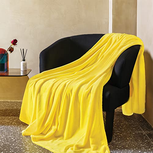 Yellow Fleece Throw Blanket - Cozy and Lightweight