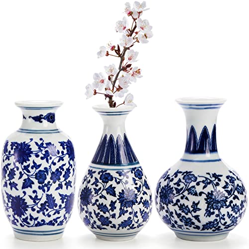 Yesland Small Blue and White Porcelain Vases Set of 3