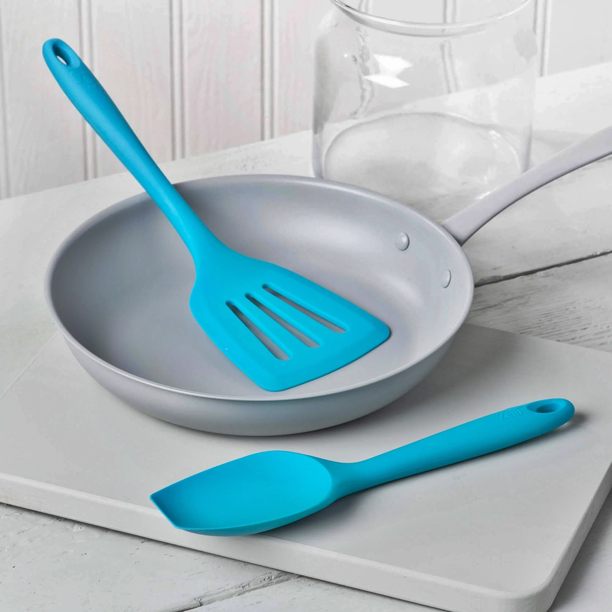 https://citizenside.com/wp-content/uploads/2023/12/10-amazing-silicone-turner-spatula-for-2023-1701535635.jpg
