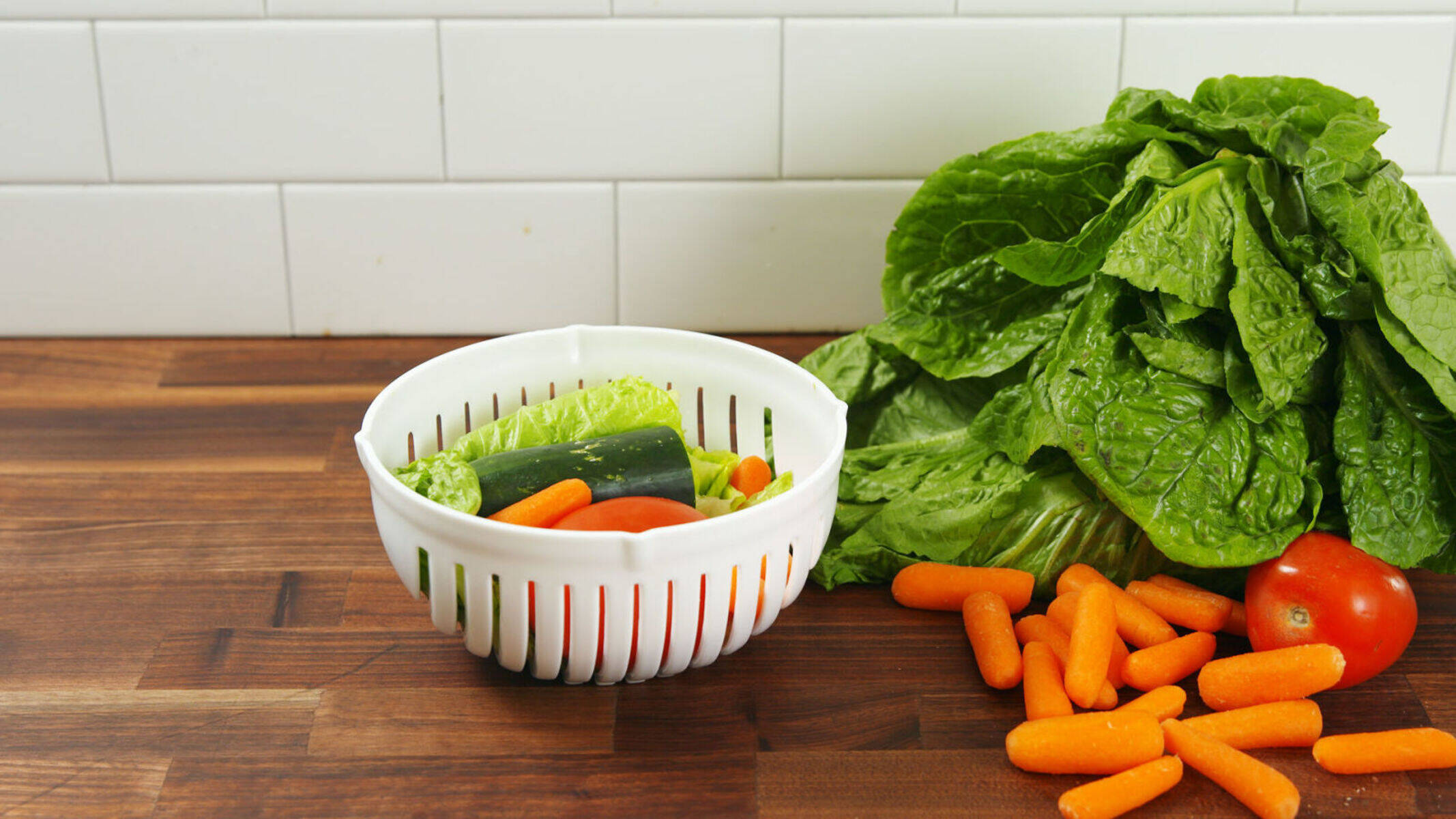 3 in 1 Snap Salad Cutter Bowl, 60 Second Instant Salad Maker,Salad  Chopper Bowl and Cutter Veggie Choppers Spinner Safe Veggie Choppers and  Dicers (Color : C): Home & Kitchen