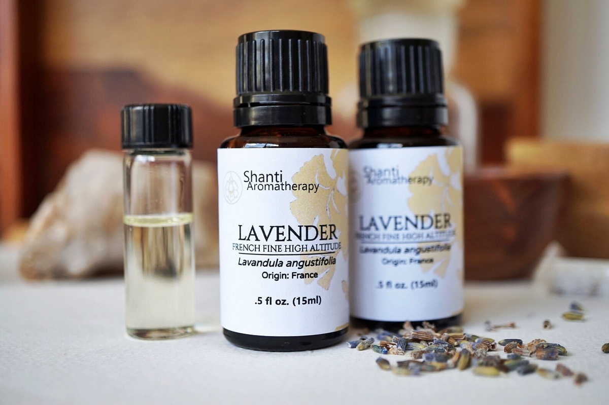 8-incredible-french-lavender-essential-oil-for-2023