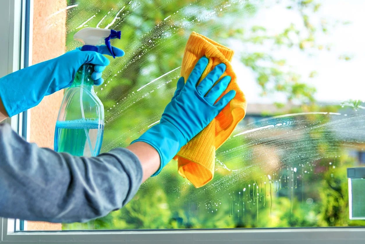 9 Superior Window Cleaning for 2024