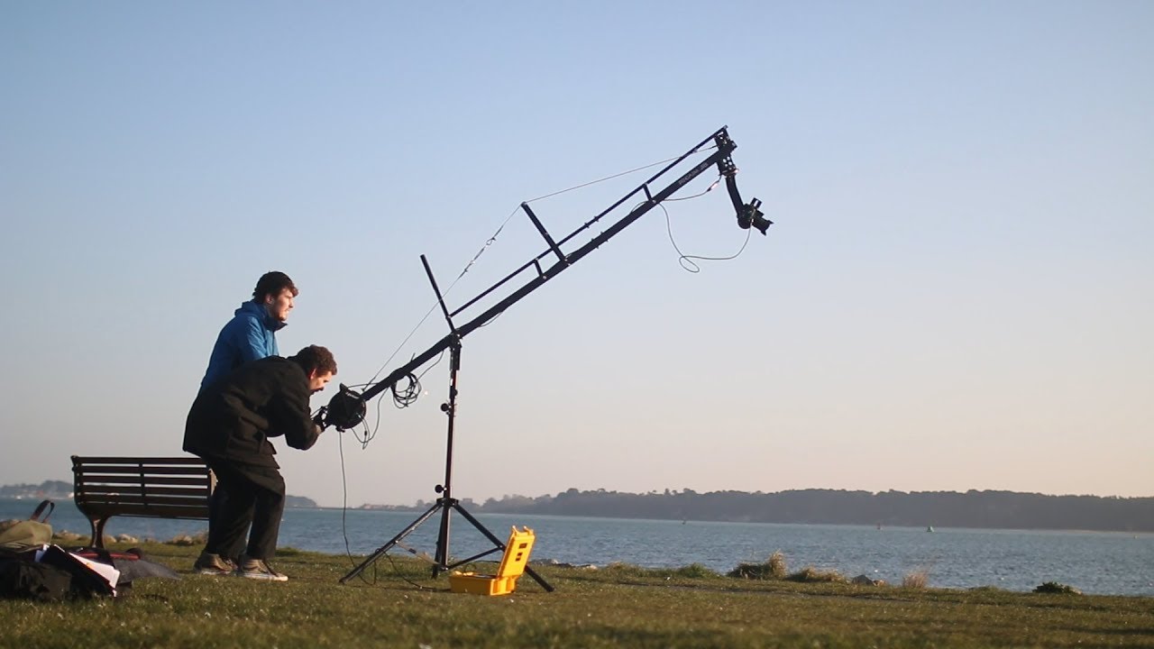 achieving-stability-performing-a-steady-crane-shot-with-a-monopod