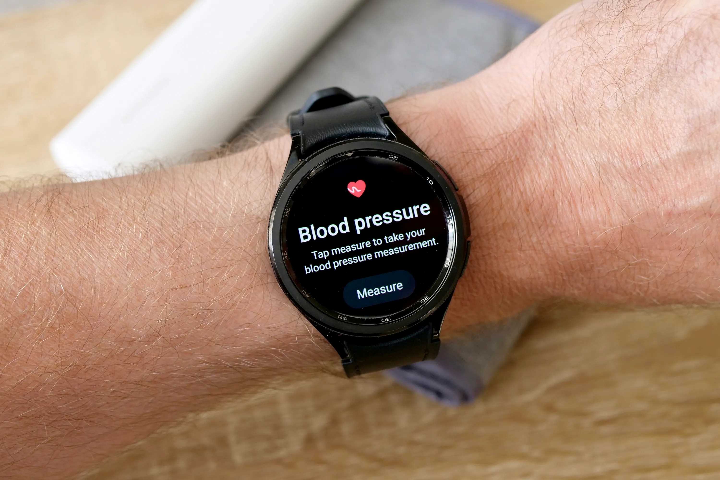 Blood Pressure Monitoring: Understanding Smartwatch Accuracy