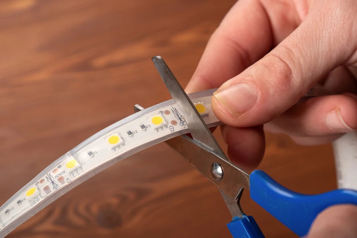 Connecting LED Lights Without The Need For A Connector