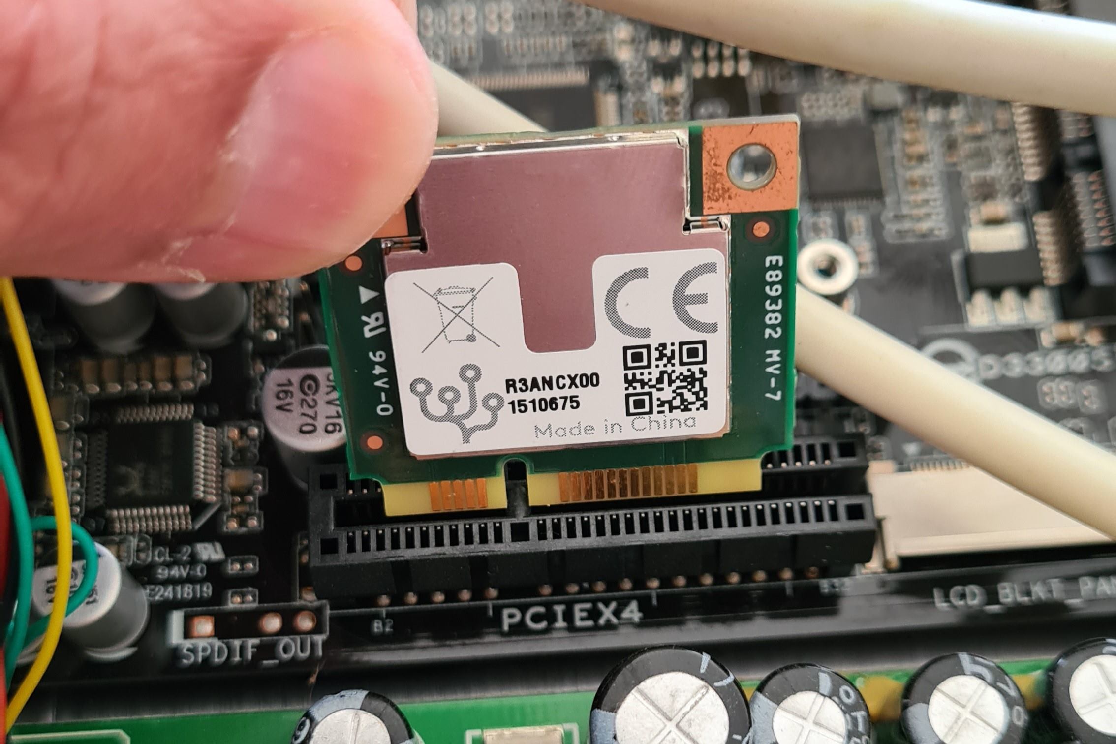 Connector Type For Mini PCIe Cards