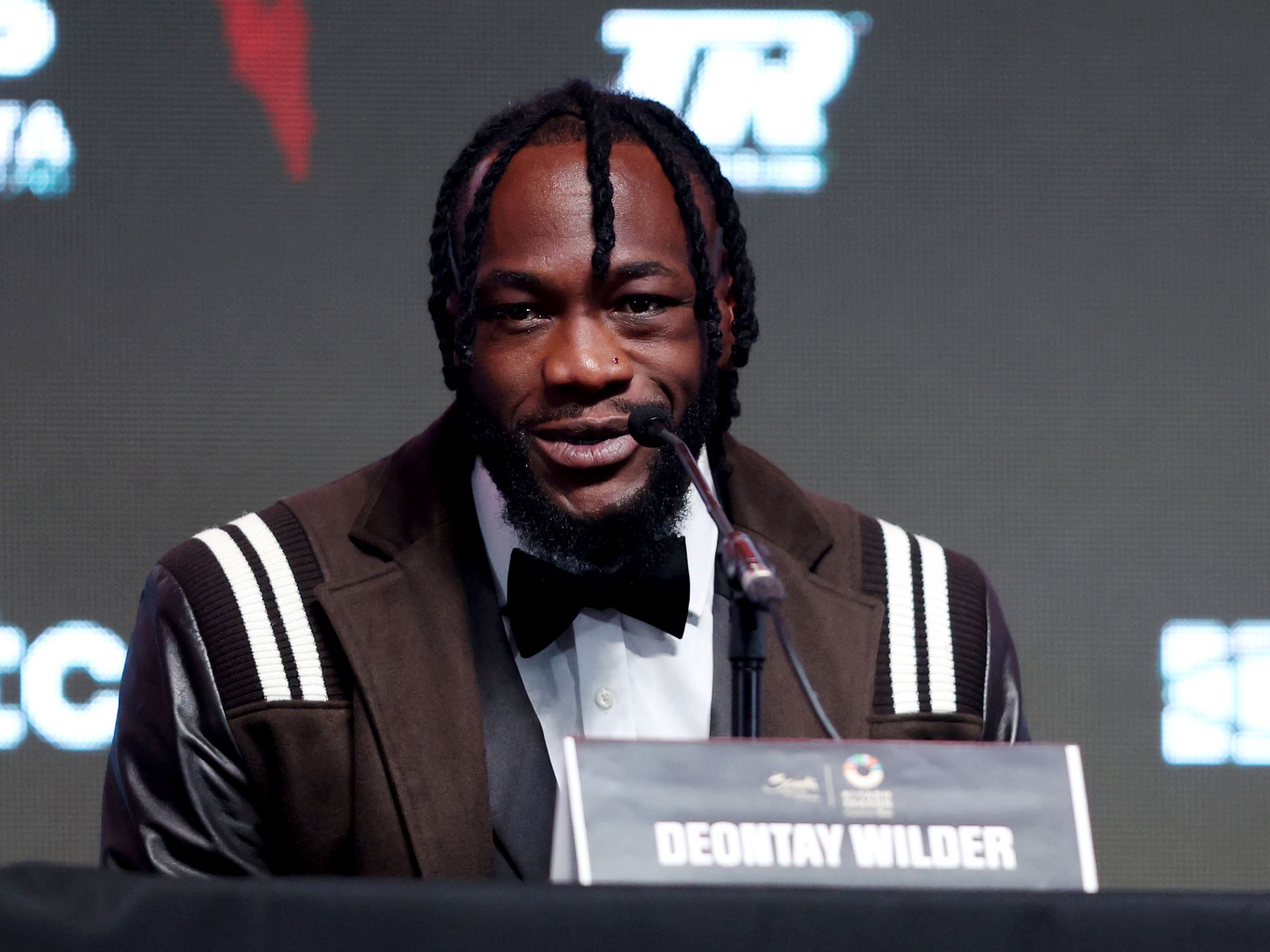 Deontay Wilder Vows To Knock Out Joseph Parker Early In Upcoming Fight