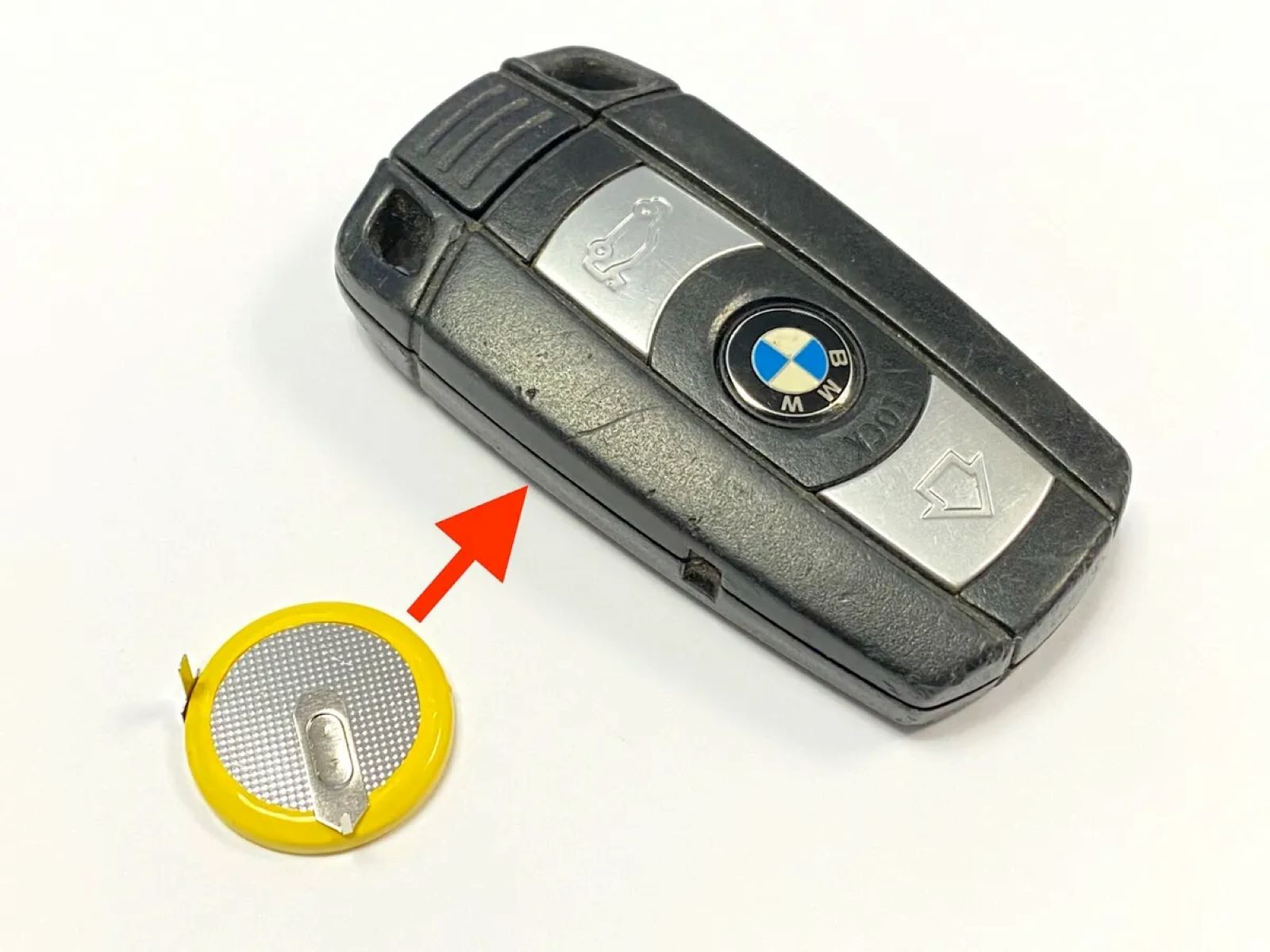 diy-guide-changing-your-bmw-key-battery
