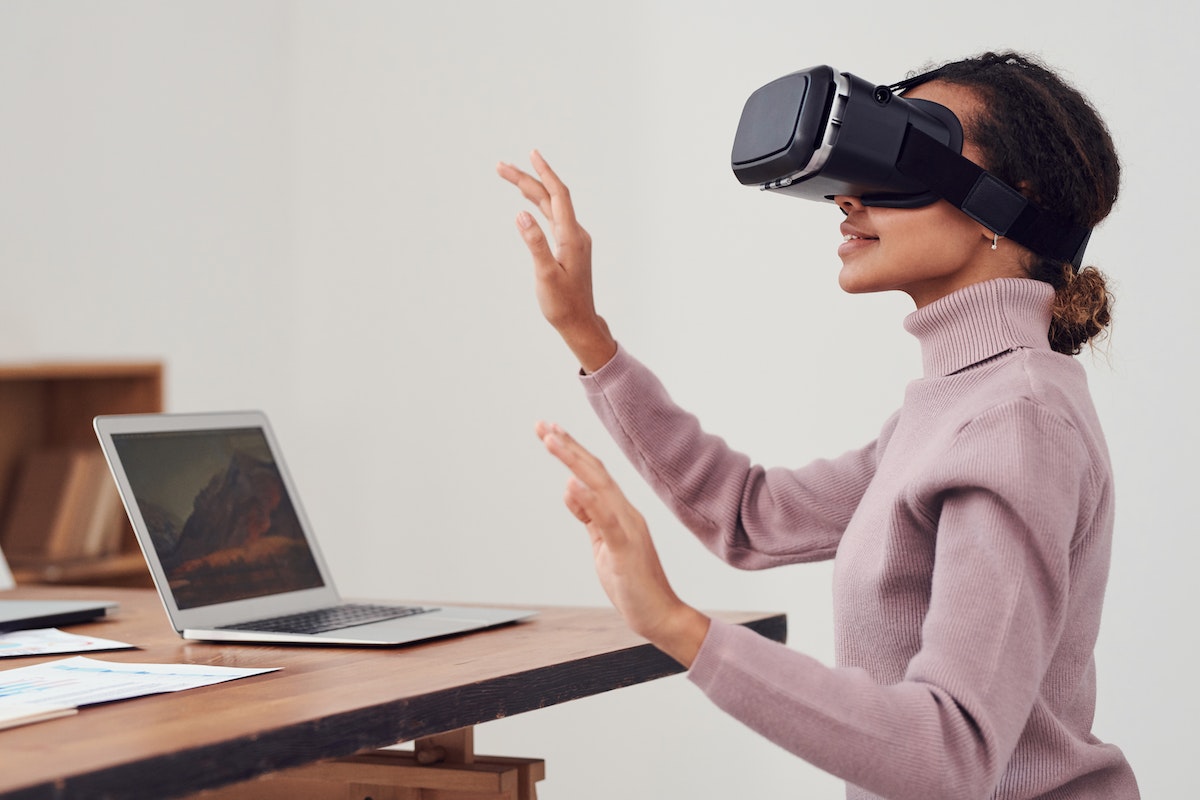 Email Jargon: Understanding The Significance Of VR In Email Context