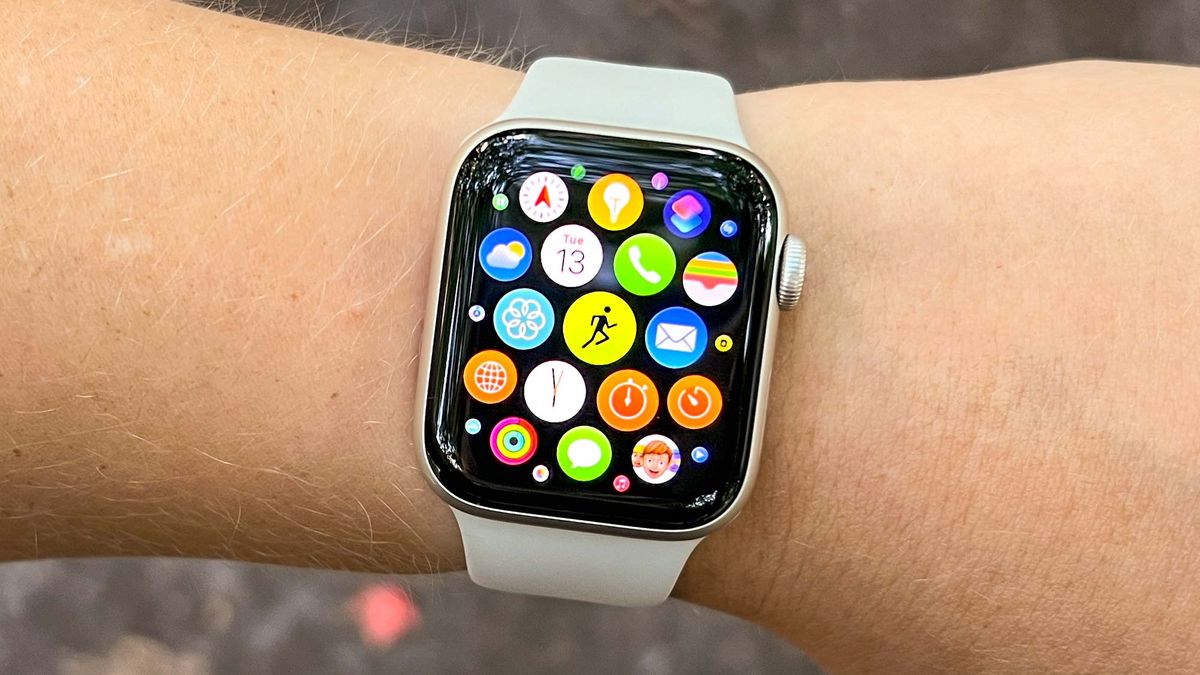 Essential Apps: Must-Have Applications For Your Smartwatch