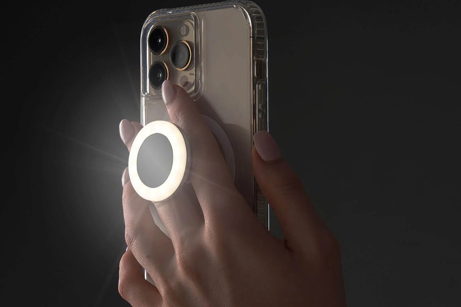 exploring-phone-cases-that-light-up-when-they-ring