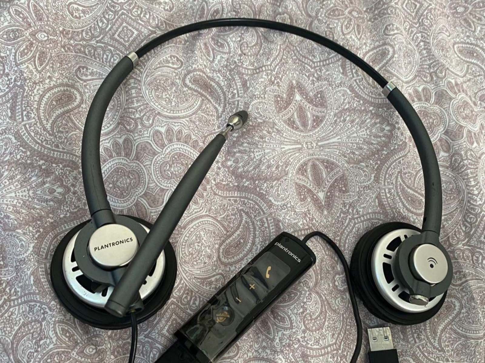 Fixing Beeping Issues In Plantronics Headsets