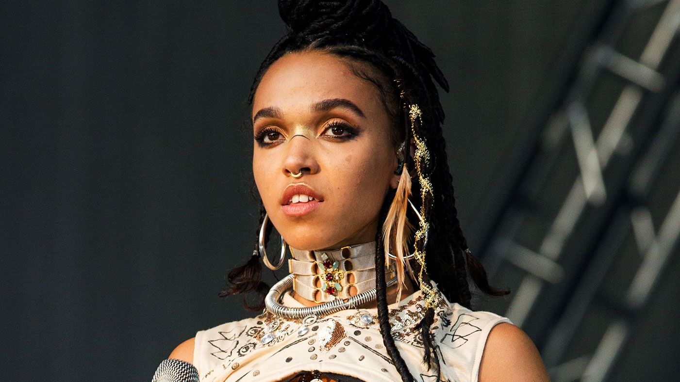 FKA Twigs Faces Backlash Over Kanye ‘Famous’ Bed Reenactment