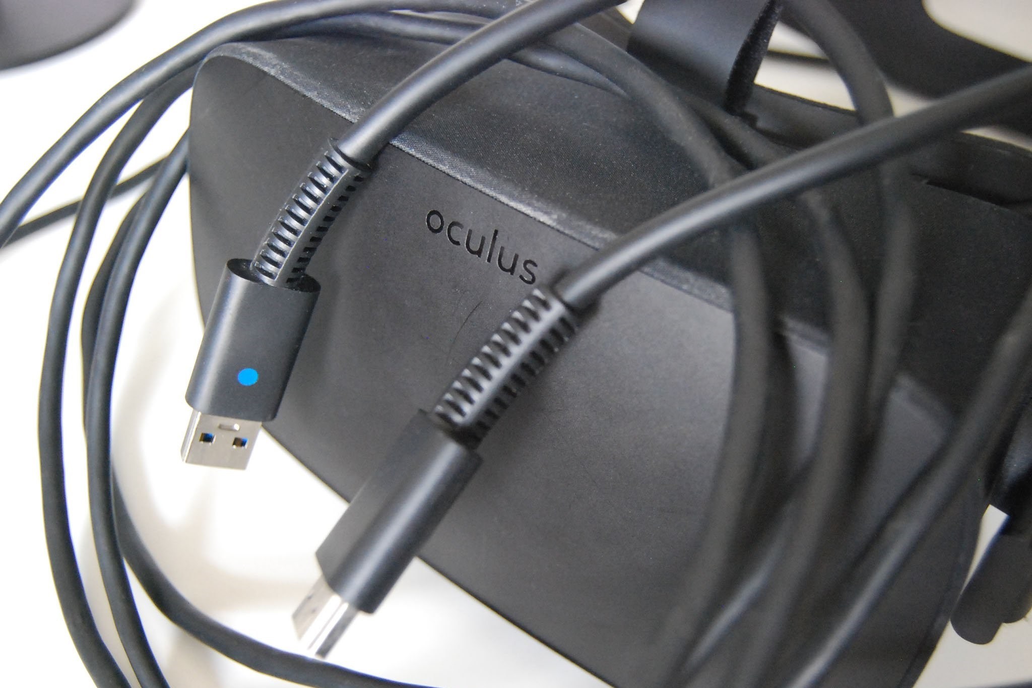How Long Is The Oculus Rift Sensor Cable
