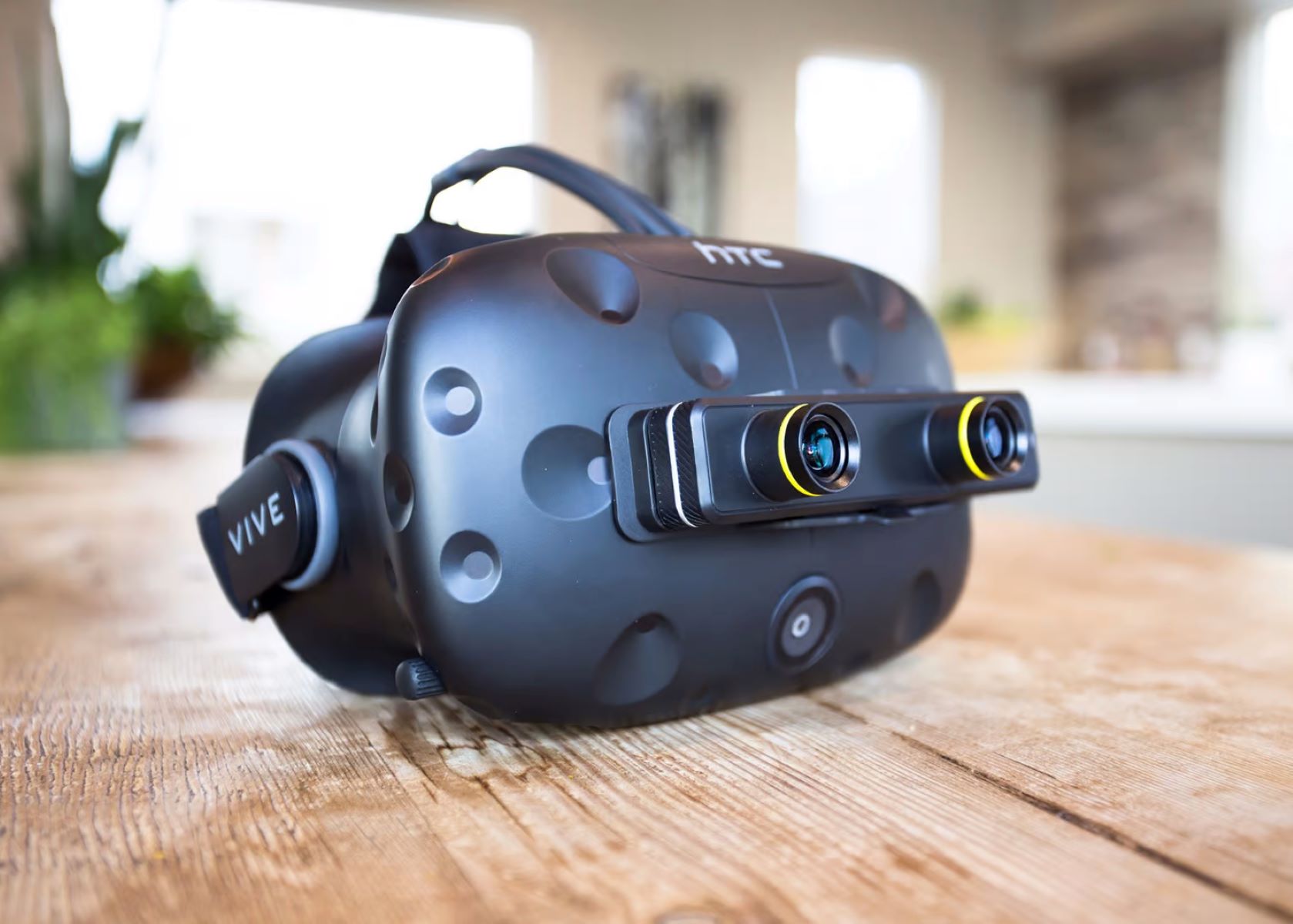 How Many Cameras Come With The HTC Vive