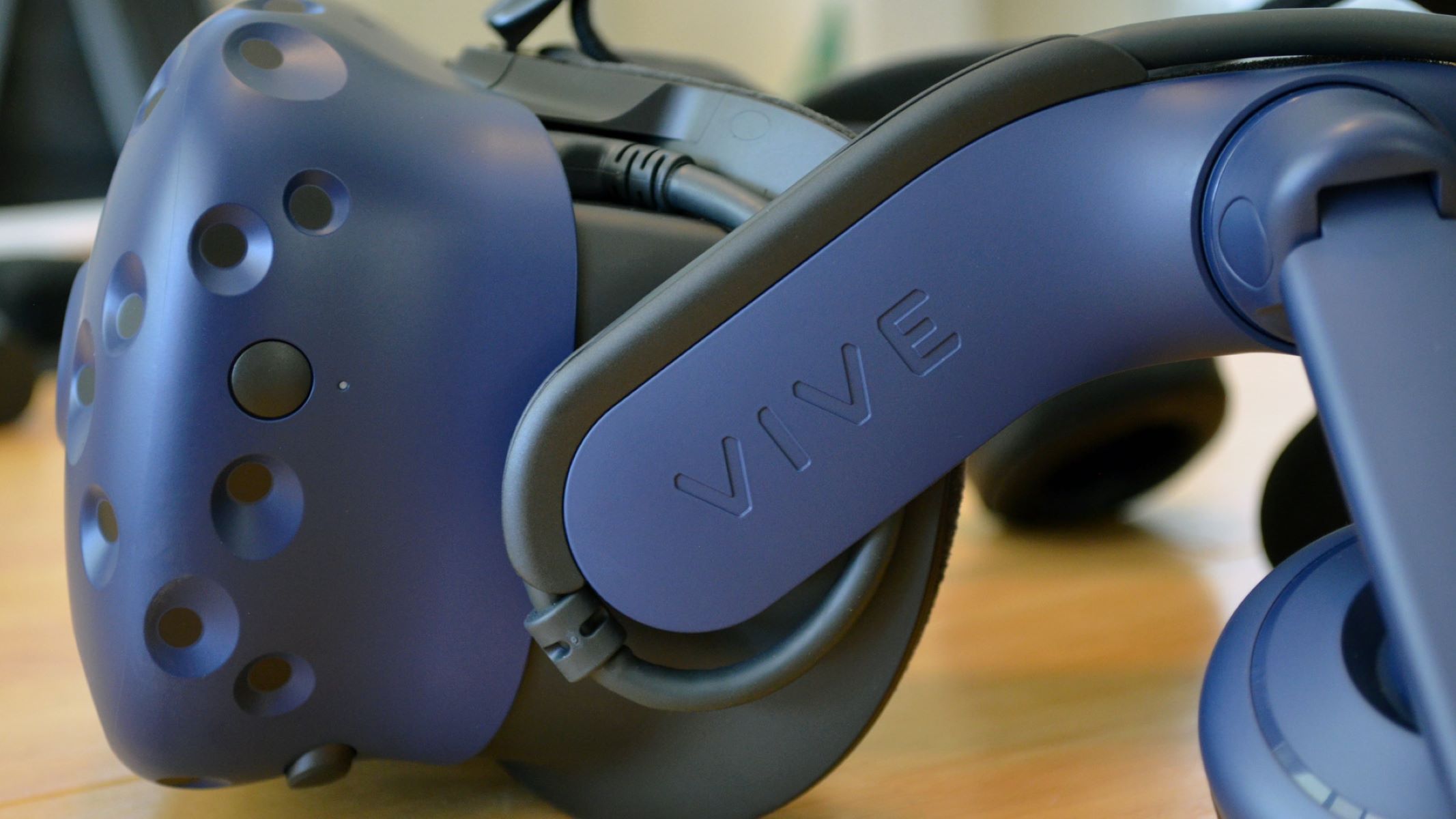 How To Mute Your Mic In HTC Vive