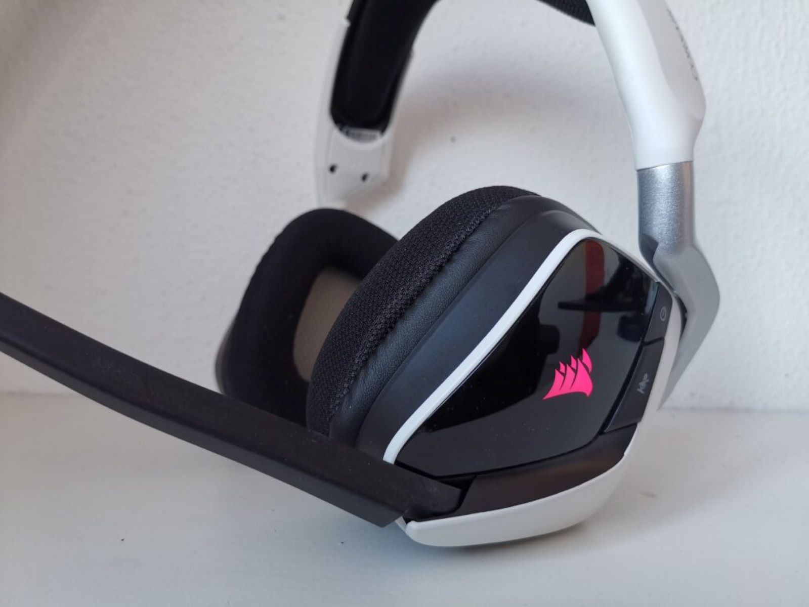 How To Pair The Void Wireless Headset