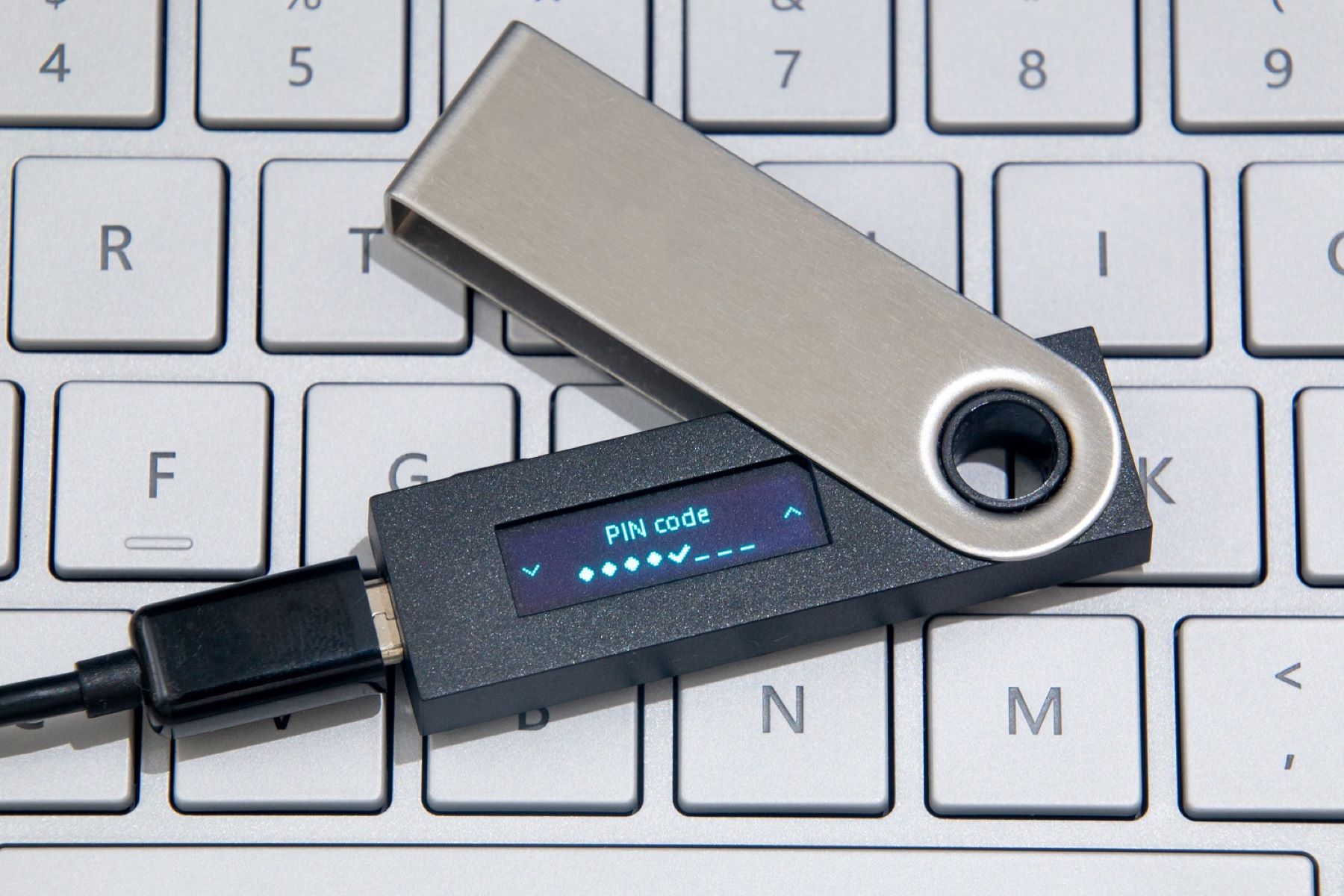 How To Use A Crypto Hardware Wallet