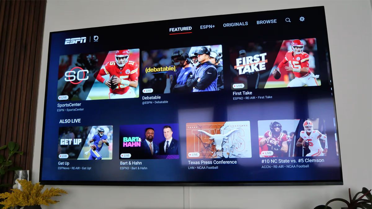 how-to-watch-football-on-smart-tv