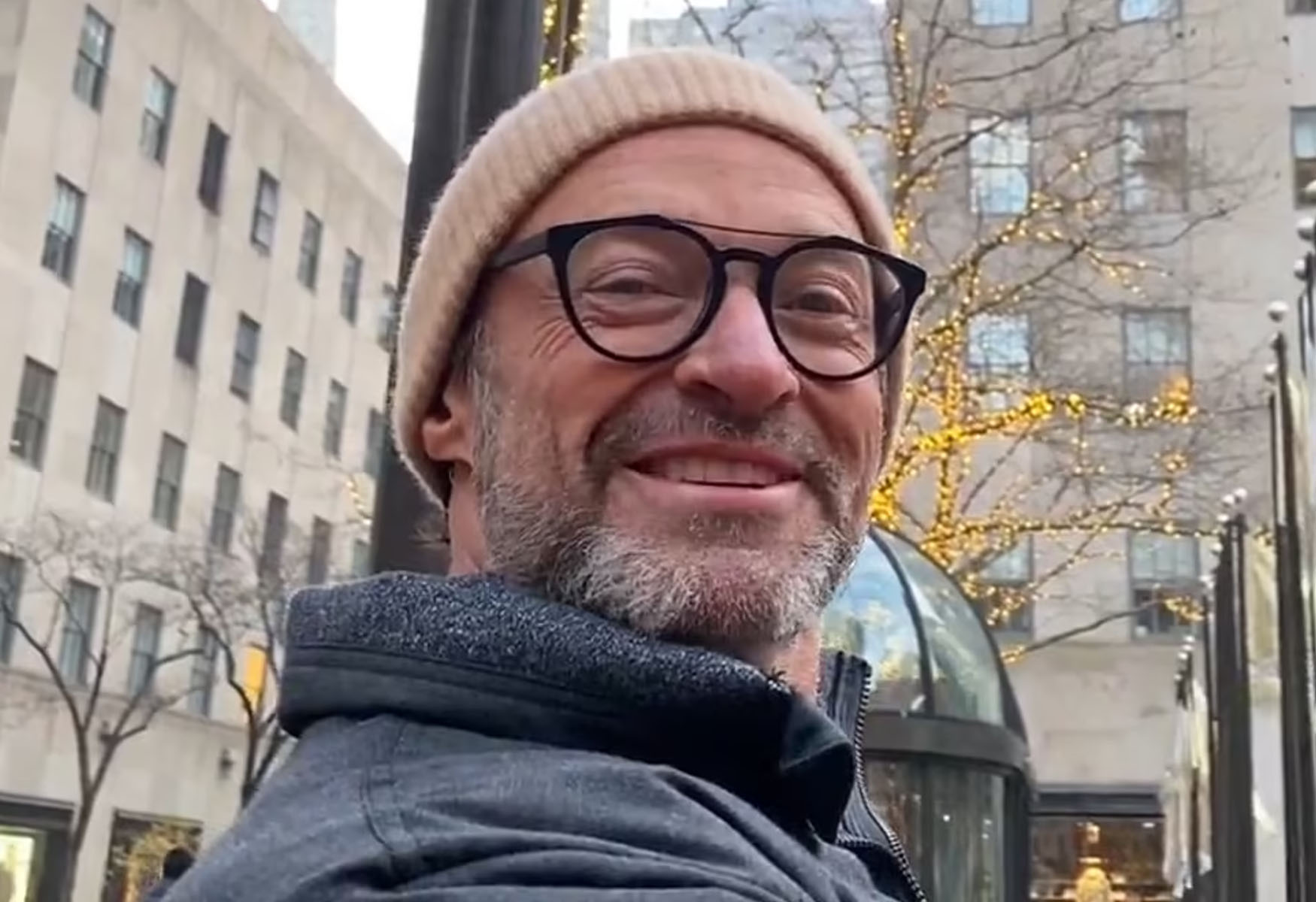 Hugh Jackman Warned By Security Guard For Breaching Barrier At Rockefeller Center