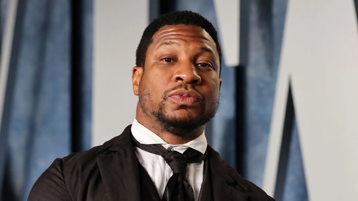 Jurors Hear Jonathan Majors’ Texts To Accuser, Including Suicide Threats, Amidst Court Proceedings