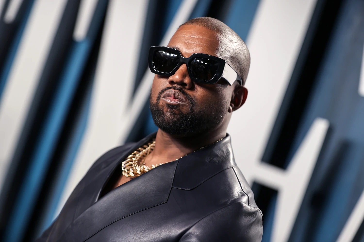 Kanye West Sparks Controversy With AI-Like Apology For Antisemitic Rants