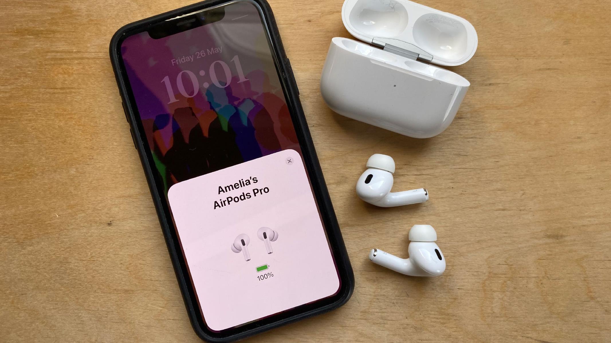 keeping-tabs-checking-airpod-battery-levels