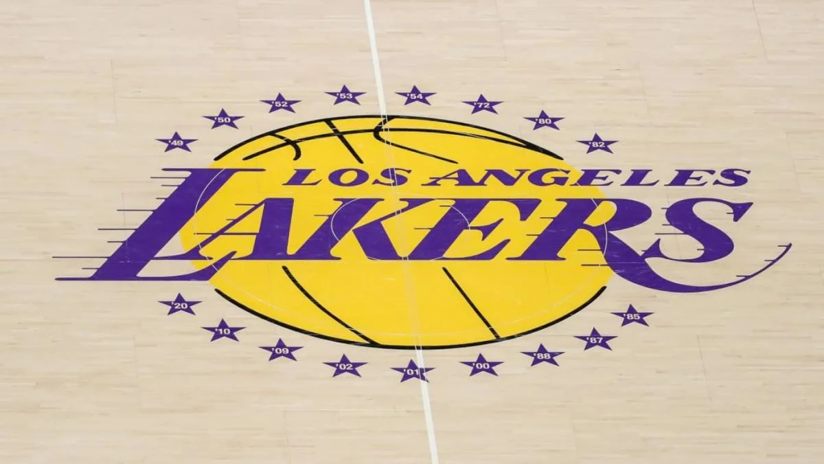 Lakers Hang In-Season Tournament Banner In Crypto.com Arena