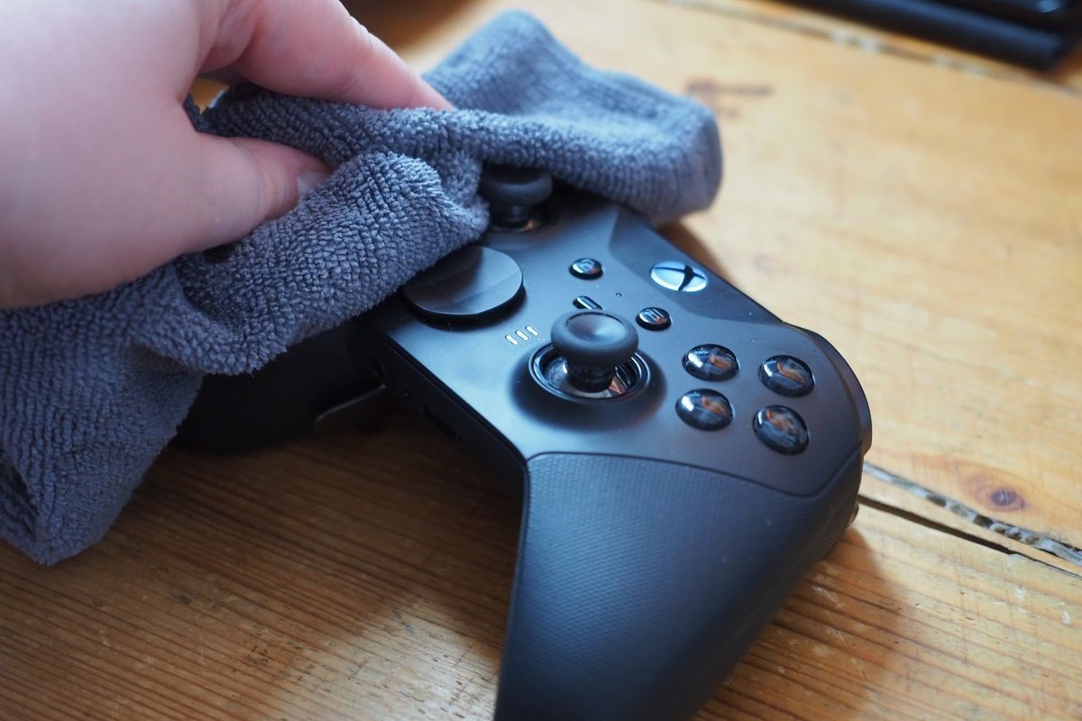maintaining-precision-a-guide-on-cleaning-your-joystick