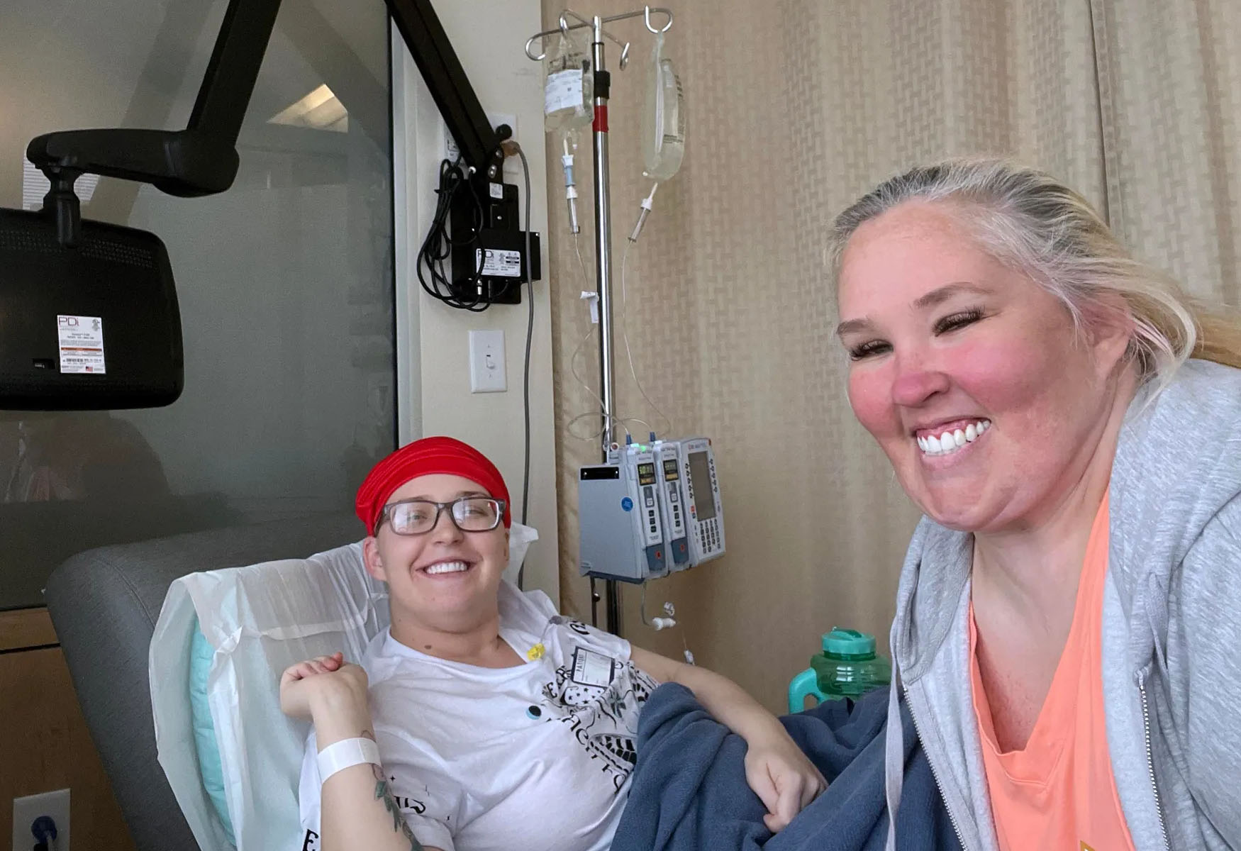 mama-june-shares-serious-update-on-daughters-cancer-battle