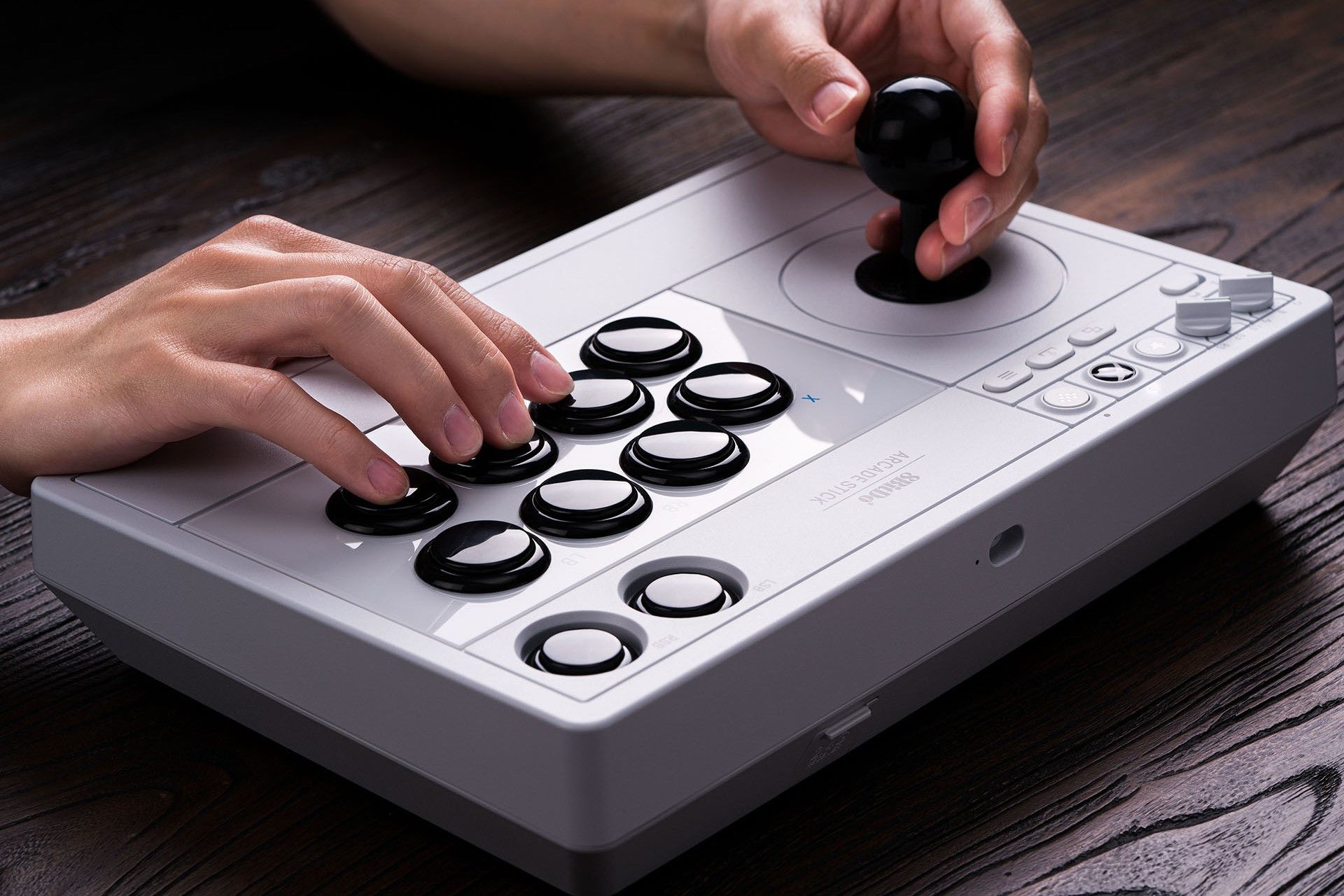 mastering-the-grip-holding-a-joystick-fightstick