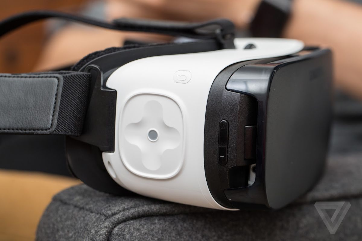 Maximizing Virtual Reality: A User’s Guide To Using Samsung Gear VR
