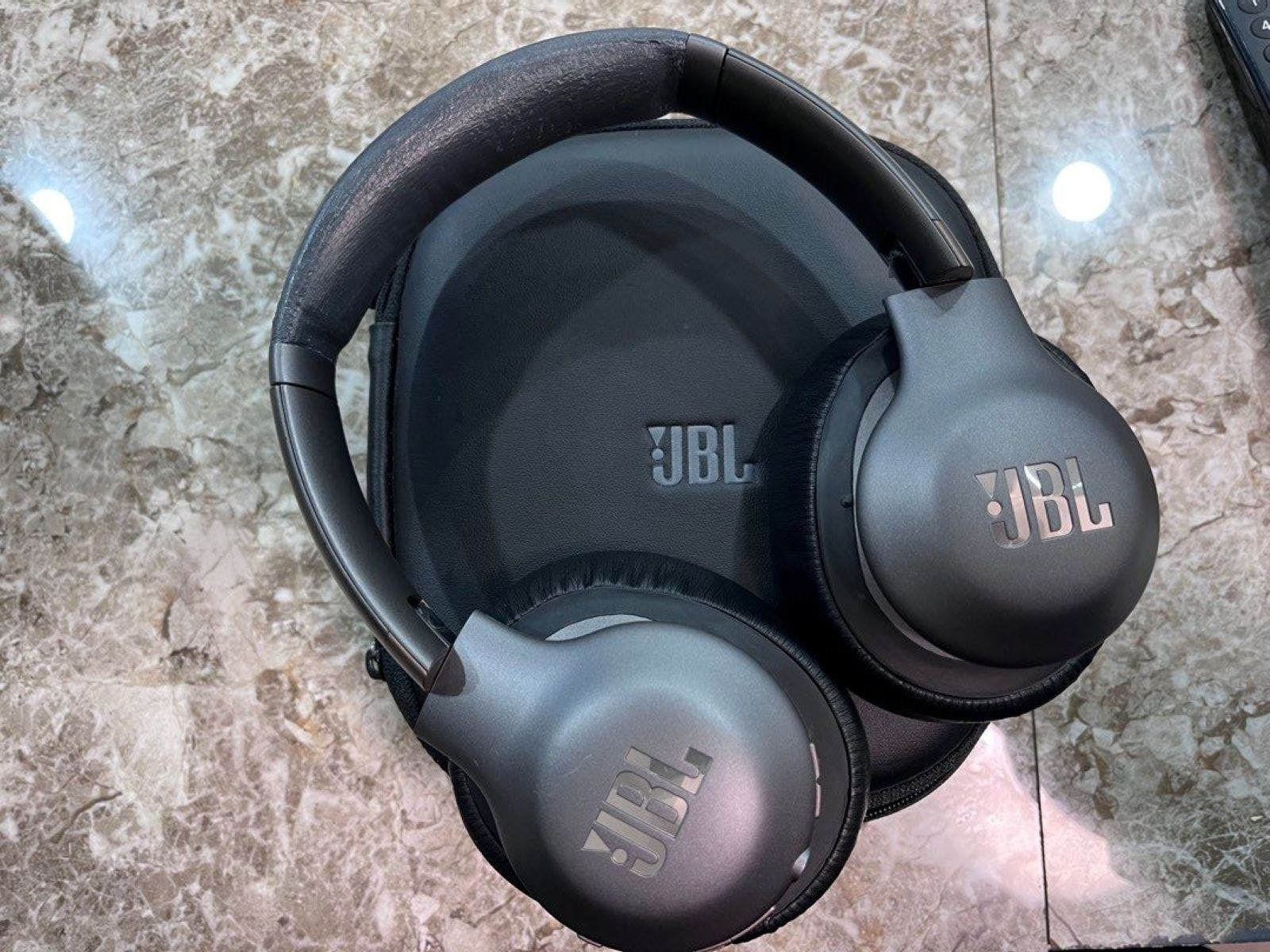 pairing-your-jbl-headset-a-quick-tutorial