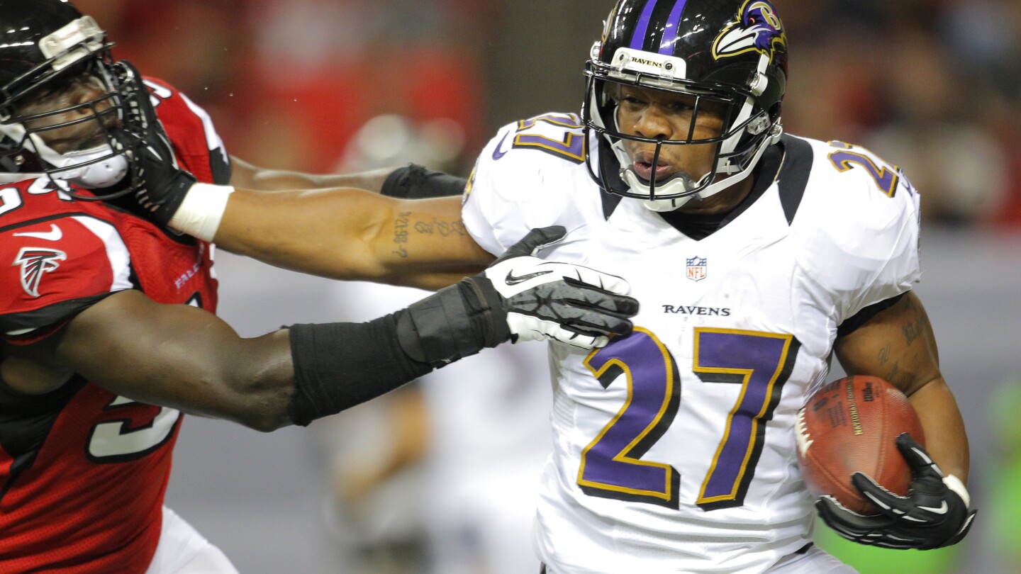 Ray Rice’s Redemption: Ravens To Honor Controversial Ex-Player