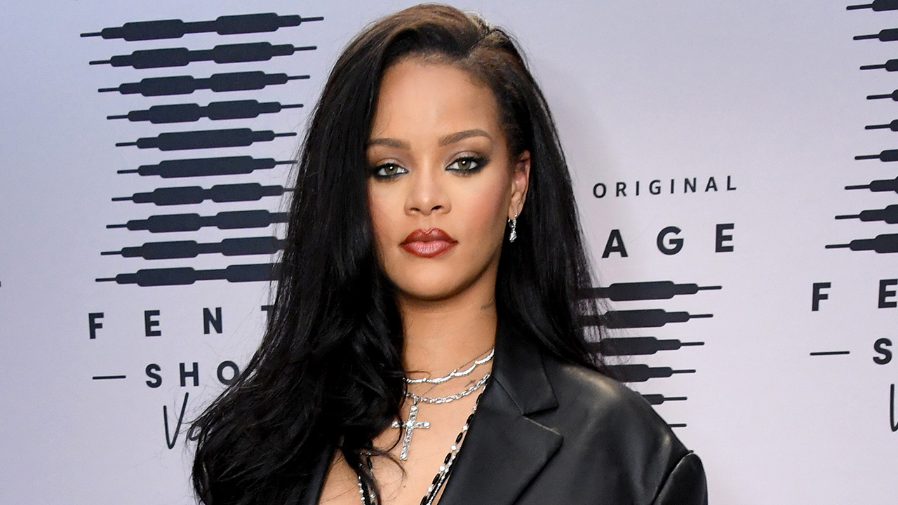 rihanna-and-kyle-richards-meet-for-the-first-time-in-aspen