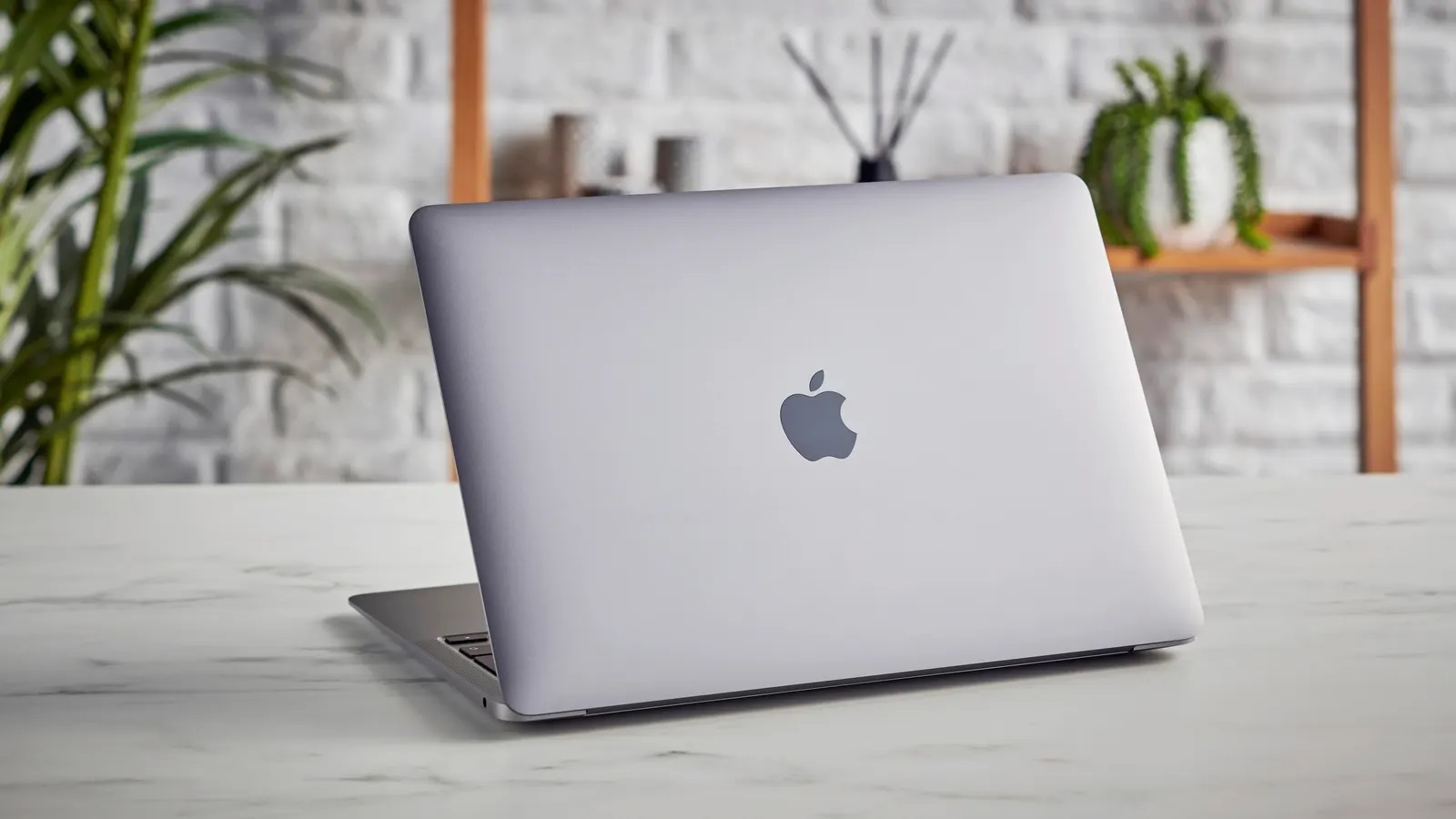Score A Refurbished MacBook Air For Under $300