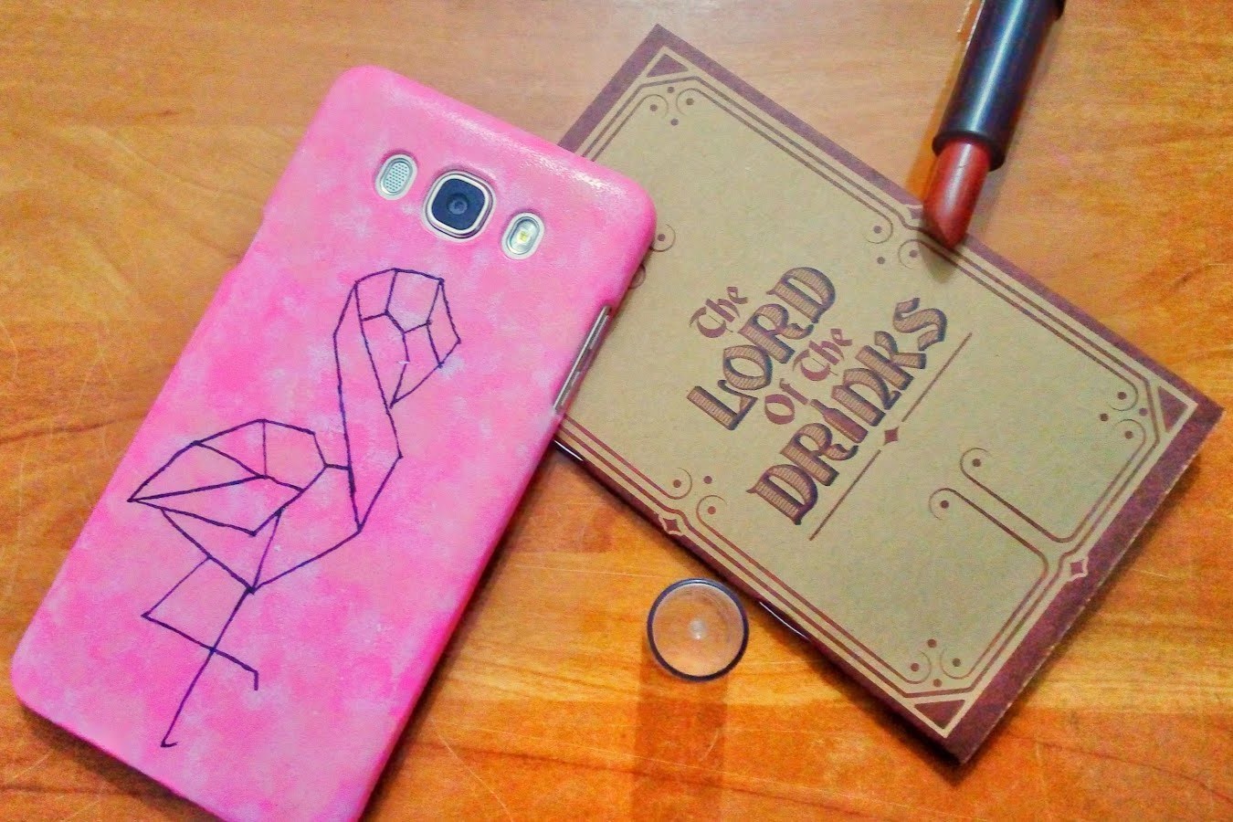 sealing-paint-on-your-phone-case