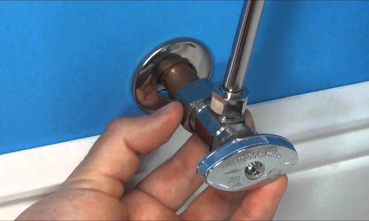 Step-by-Step Guide On Replacing A Toilet Connector
