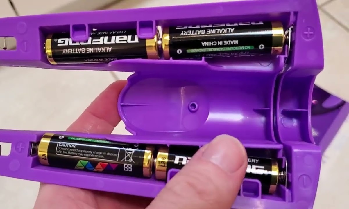 Swiffer Wet Jet Battery Replacement: A Quick Guide