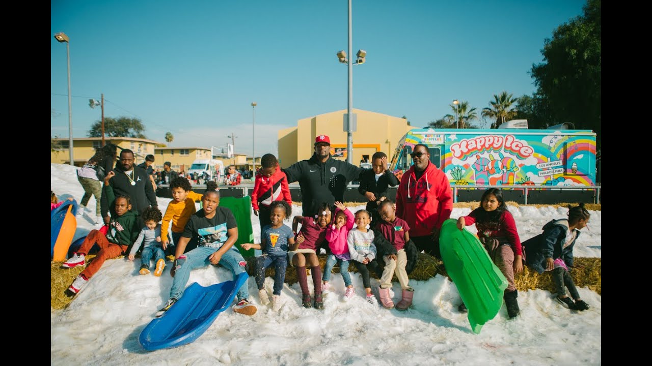 TDE Christmas 2023: SZA, YG, Jay Rock, ScHoolboy Q Spread Holiday Cheer At Annual Concert And Toy Drive