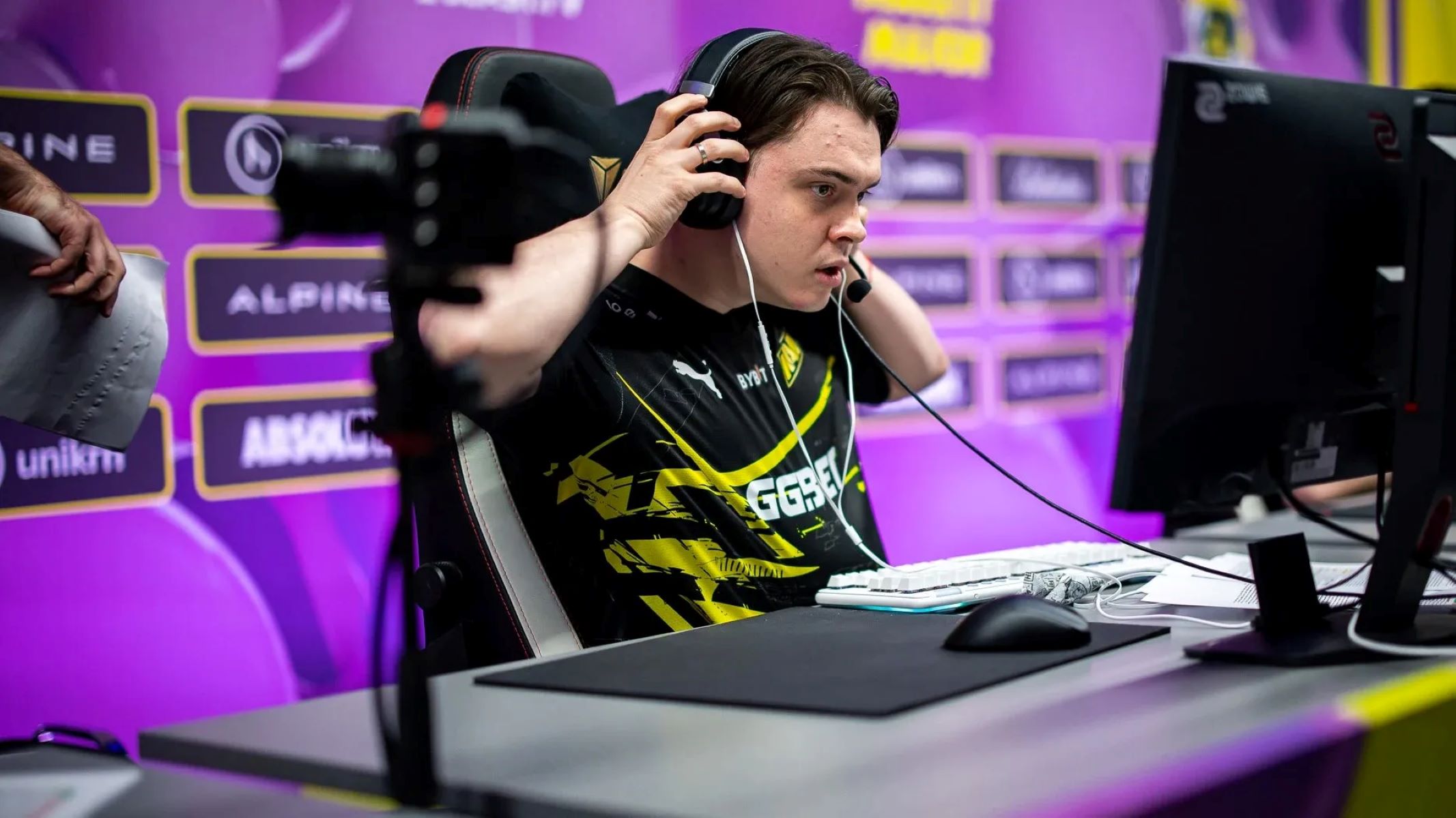 The Top Headsets Used By Professional CSGO Players