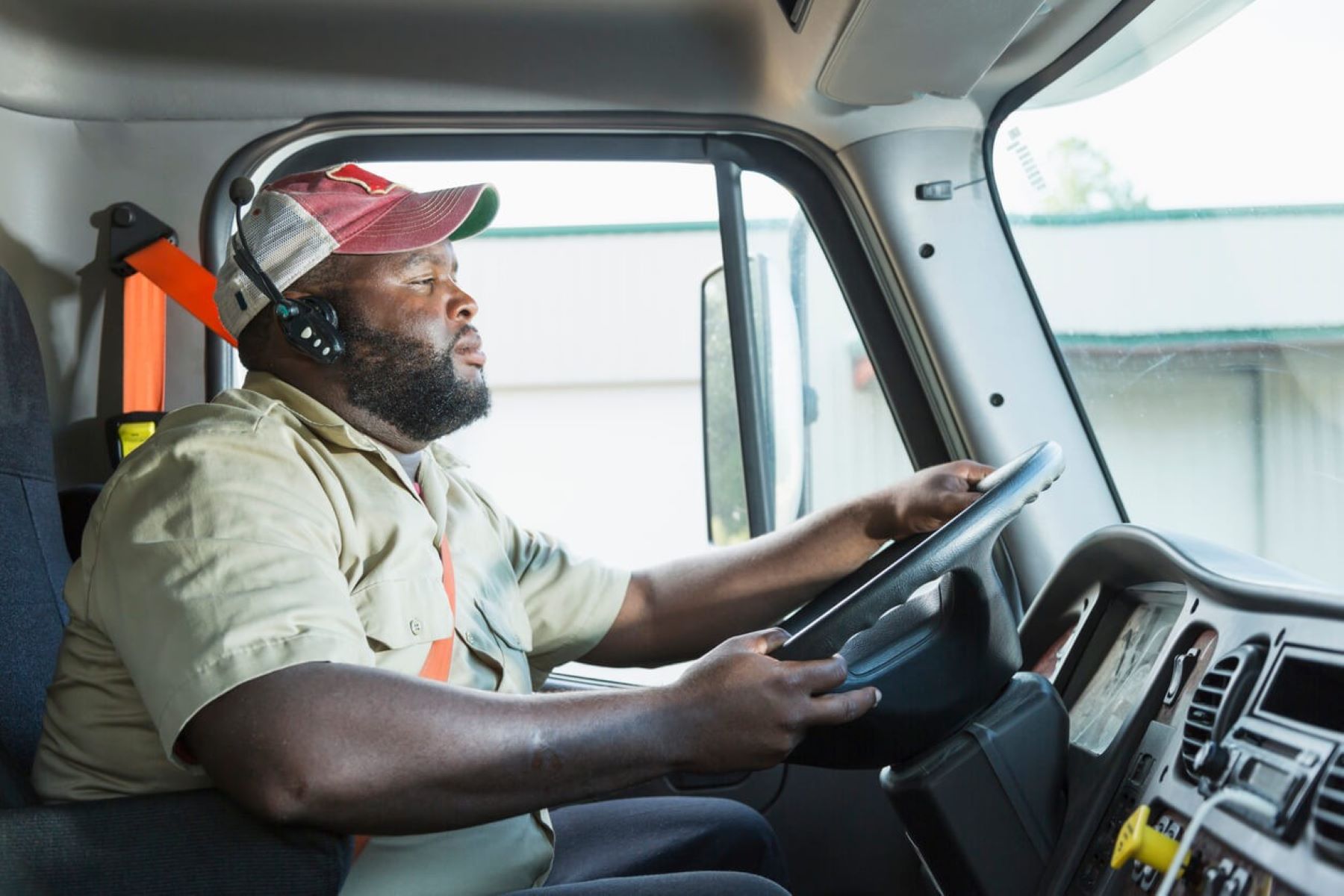 Top Headsets For Truck Drivers: Comfort & Clarity On The Road